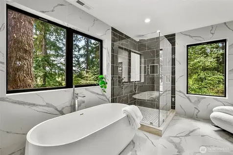 10823 SE 12th Street Bellevue WA 98004