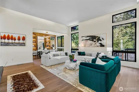 10823 SE 12th Street Bellevue WA 98004
