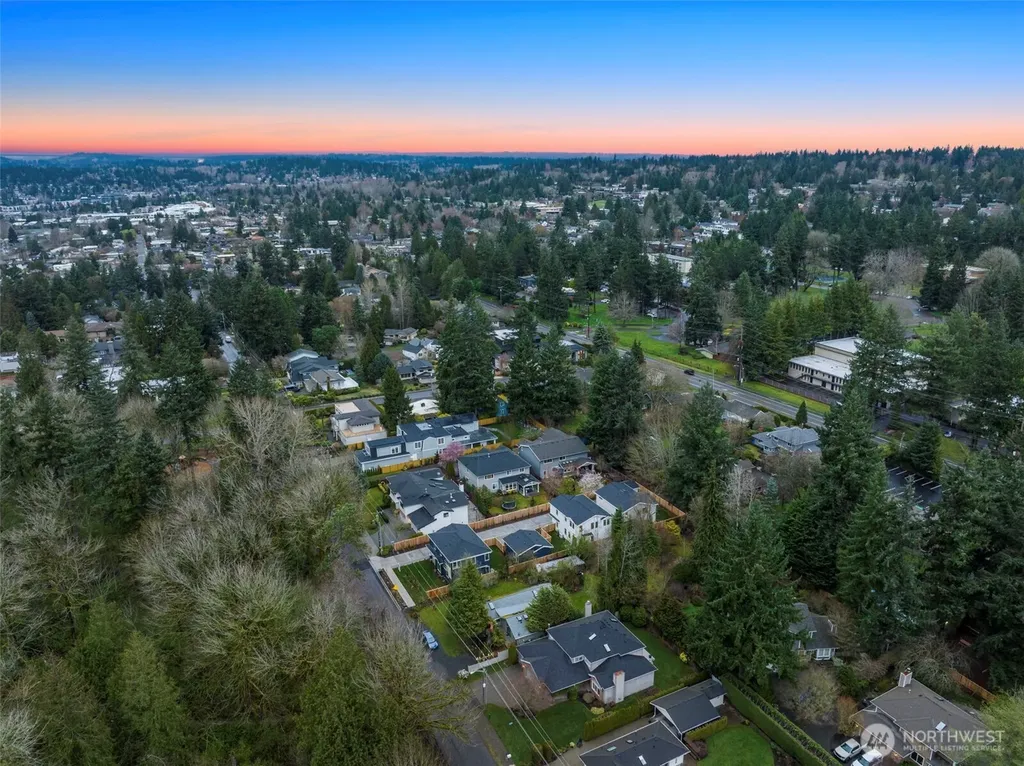 10612 NE 54th Lane Kirkland WA 98033