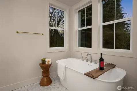 10612 NE 54th Lane Kirkland WA 98033