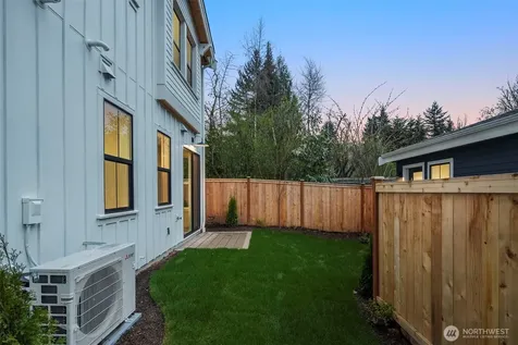 10612 NE 54th Lane Kirkland WA 98033