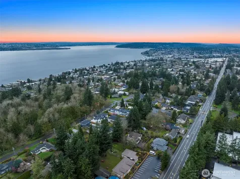 10612 NE 54th Lane Kirkland WA 98033