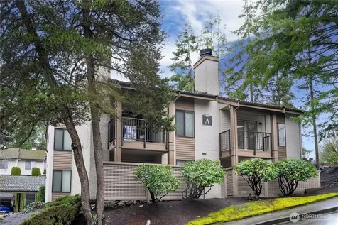10401 NE 32nd Place Bellevue WA 98004