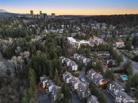 10401 NE 32nd Place Bellevue WA 98004