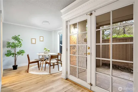 10401 NE 32nd Place Bellevue WA 98004