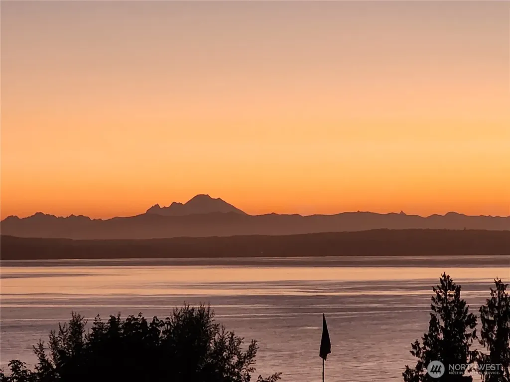 7618 NE Zachariasen Court Hansville WA 98340