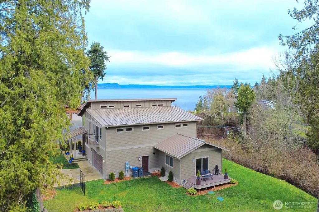 7618 NE Zachariasen Court Hansville WA 98340