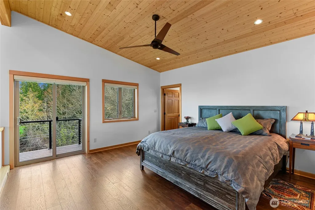 7618 NE Zachariasen Court Hansville WA 98340