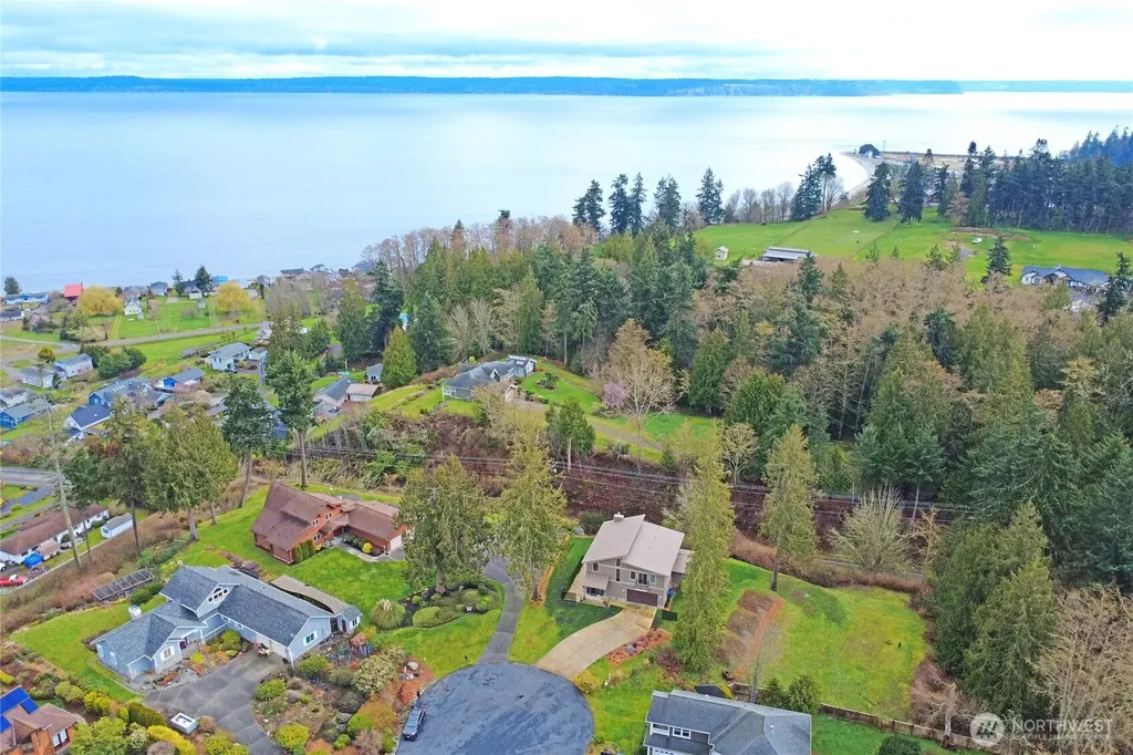 7618 NE Zachariasen Court Hansville WA 98340