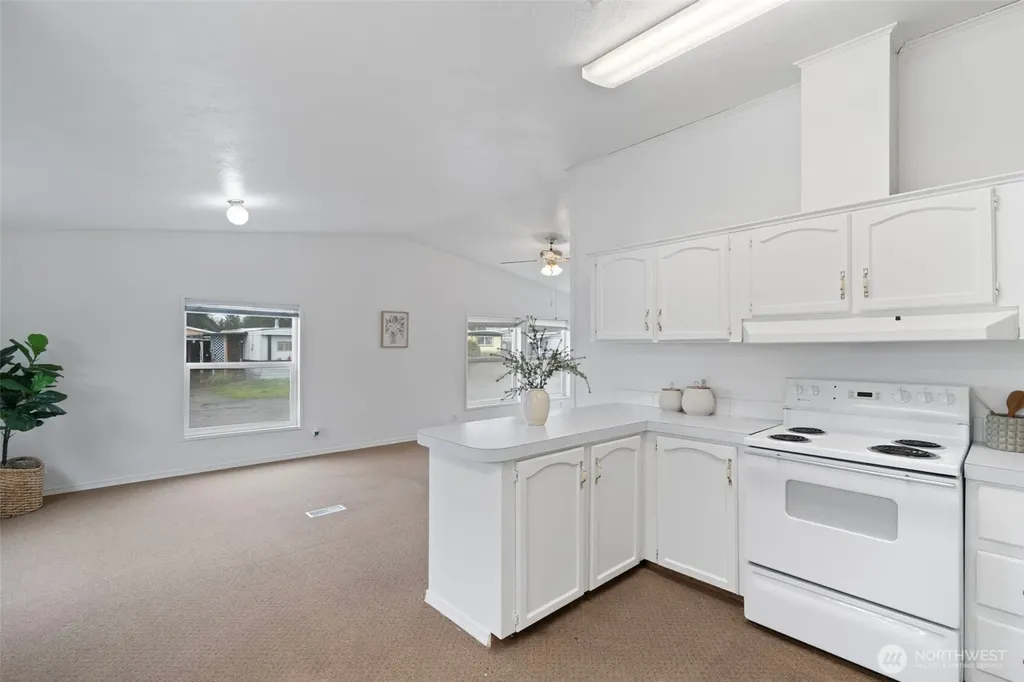 2408 Fords Prairie Centralia WA 98531