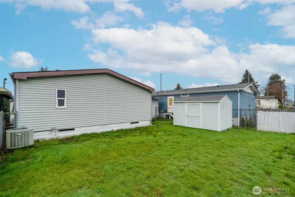 2408 Fords Prairie Centralia WA 98531