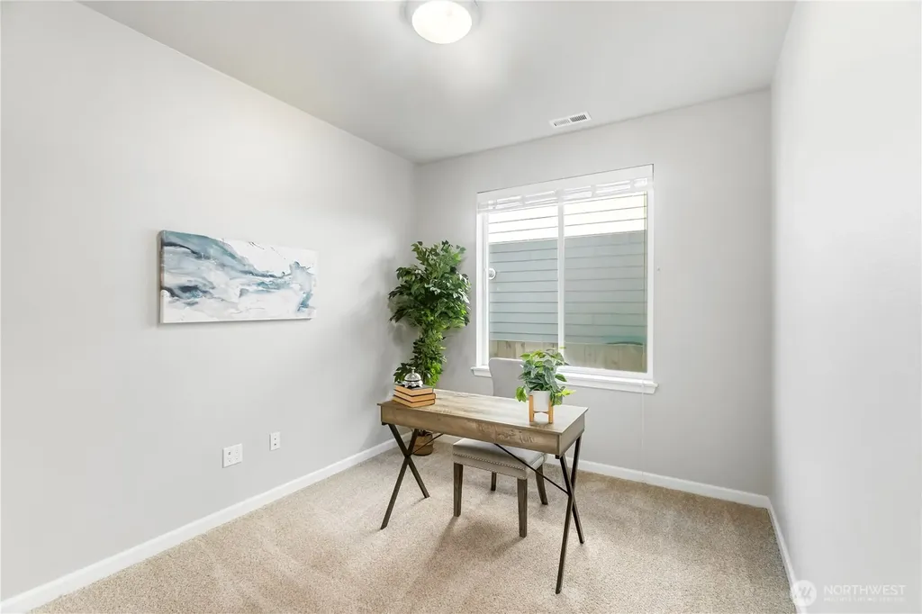 3824 Discovery Avenue SW Bremerton WA 98312