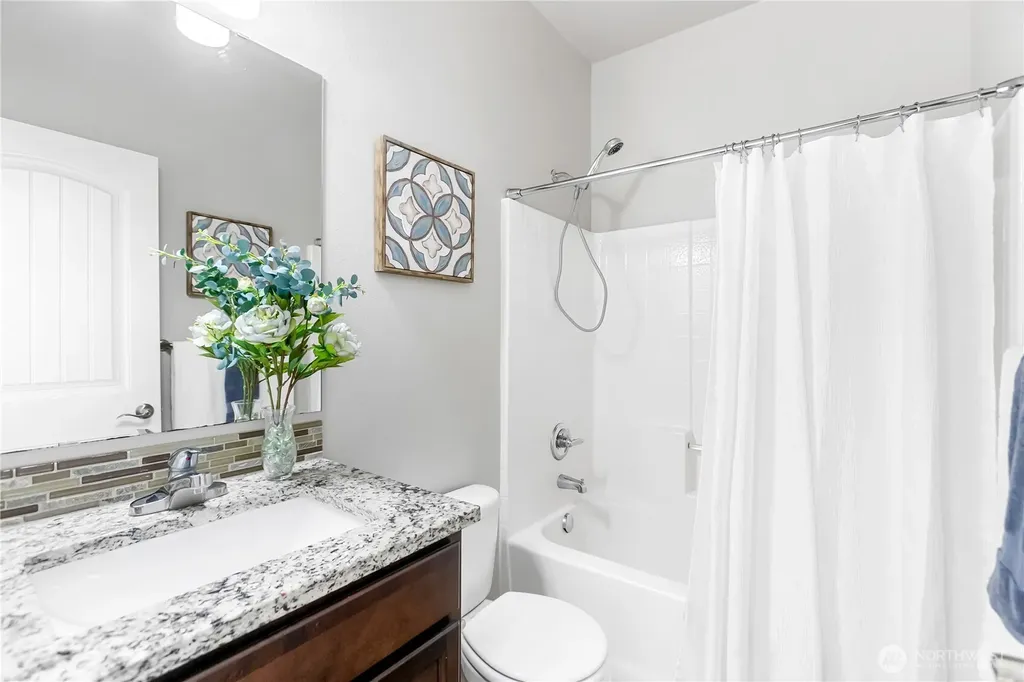 3824 Discovery Avenue SW Bremerton WA 98312