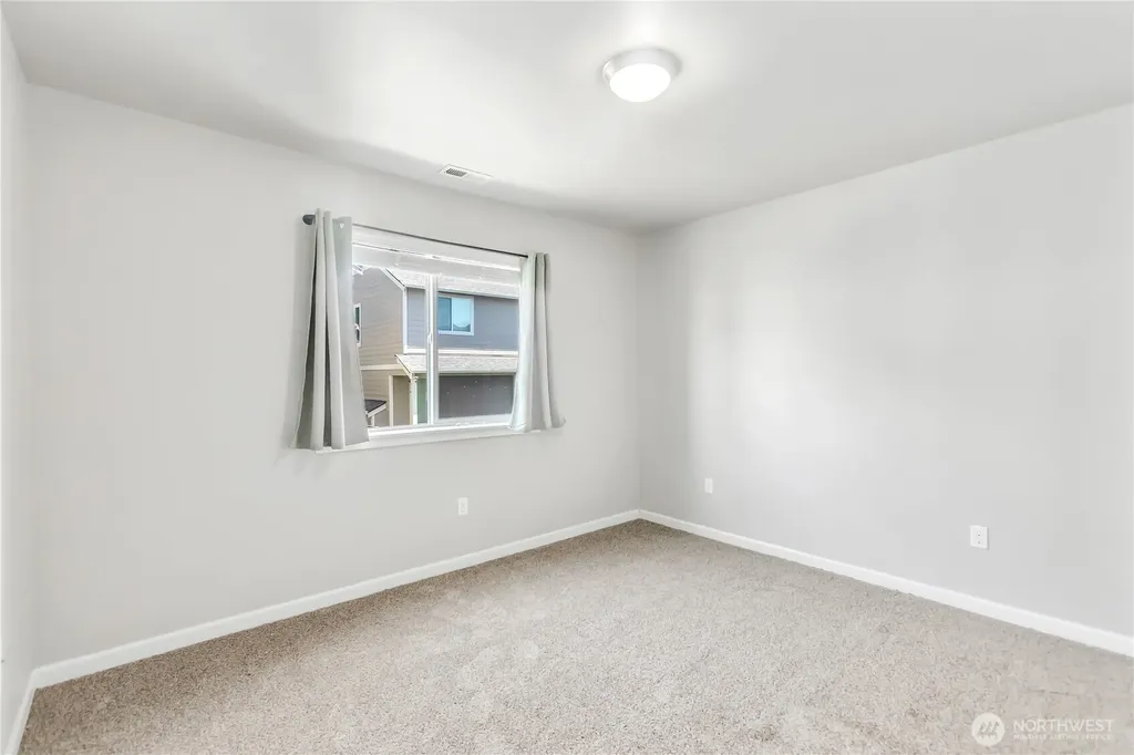 3824 Discovery Avenue SW Bremerton WA 98312