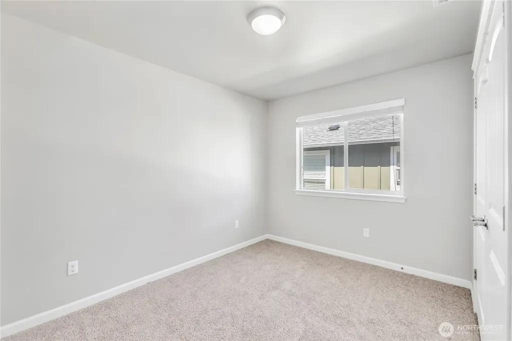3824 Discovery Avenue SW Bremerton WA 98312
