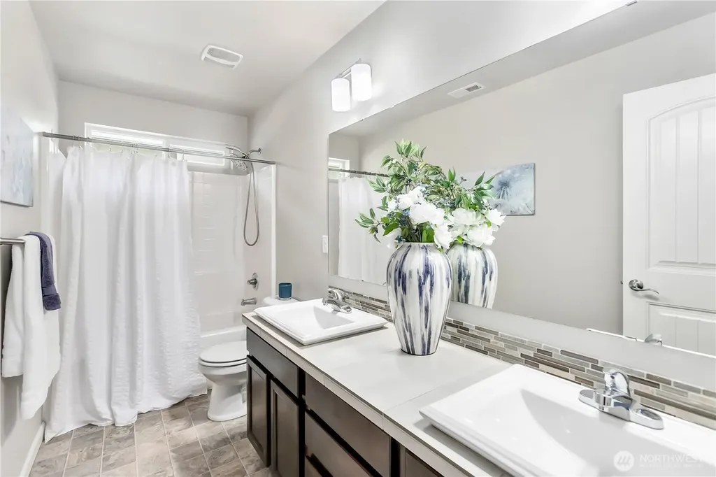 3824 Discovery Avenue SW Bremerton WA 98312