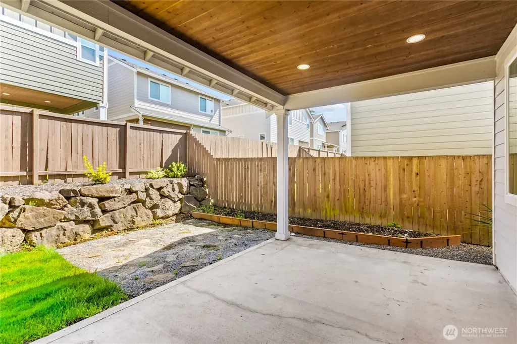 3824 Discovery Avenue SW Bremerton WA 98312