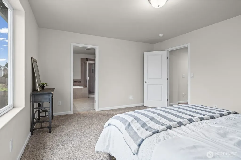 13829 67th Avenue E Puyallup WA 98373