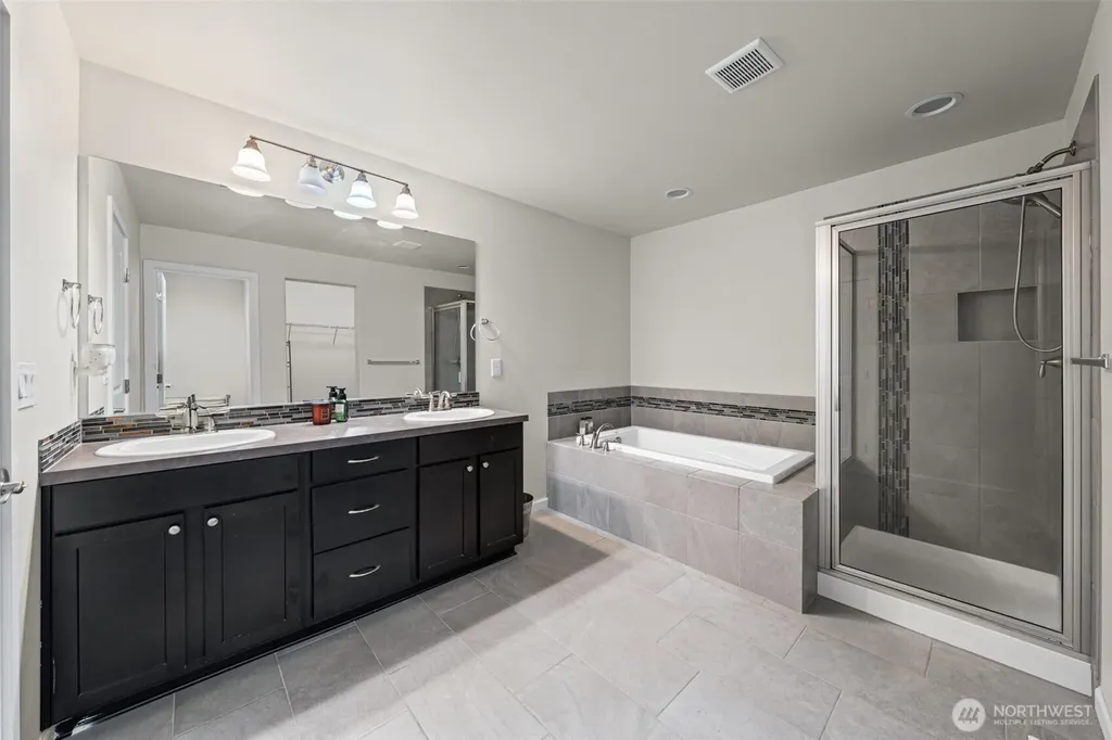 13829 67th Avenue E Puyallup WA 98373