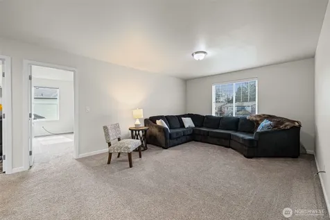 13829 67th Avenue E Puyallup WA 98373