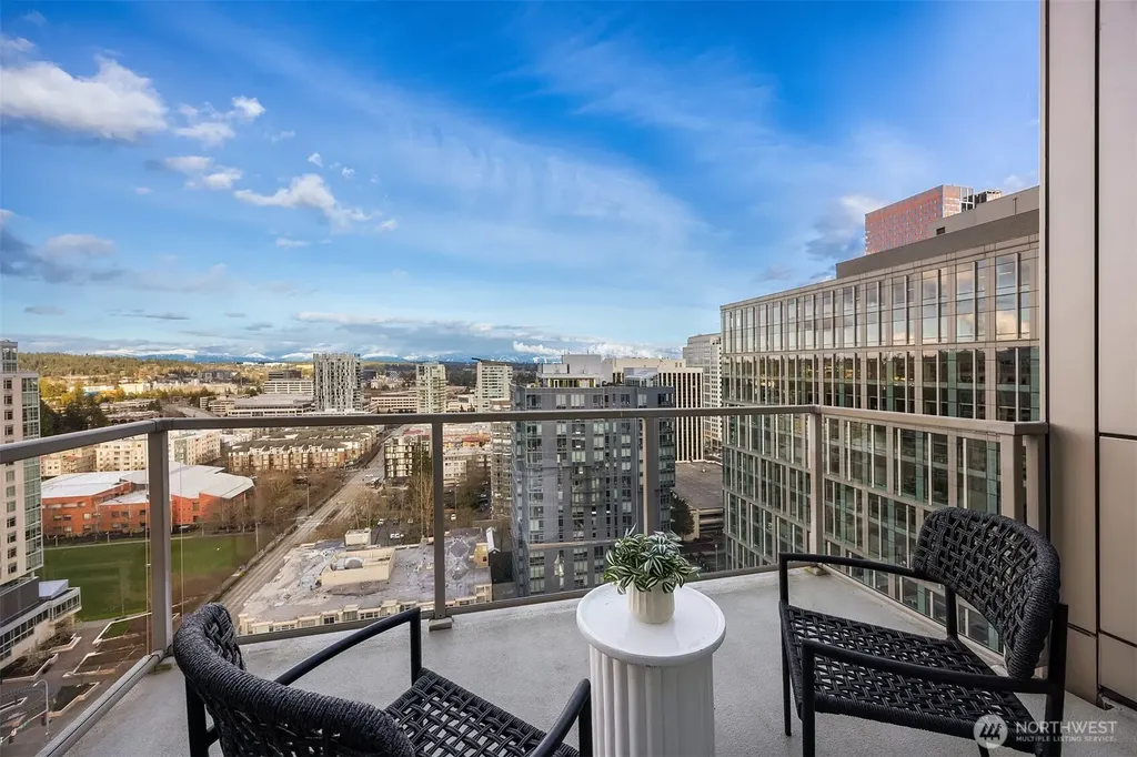 10650 NE 9th Place Bellevue WA 98004