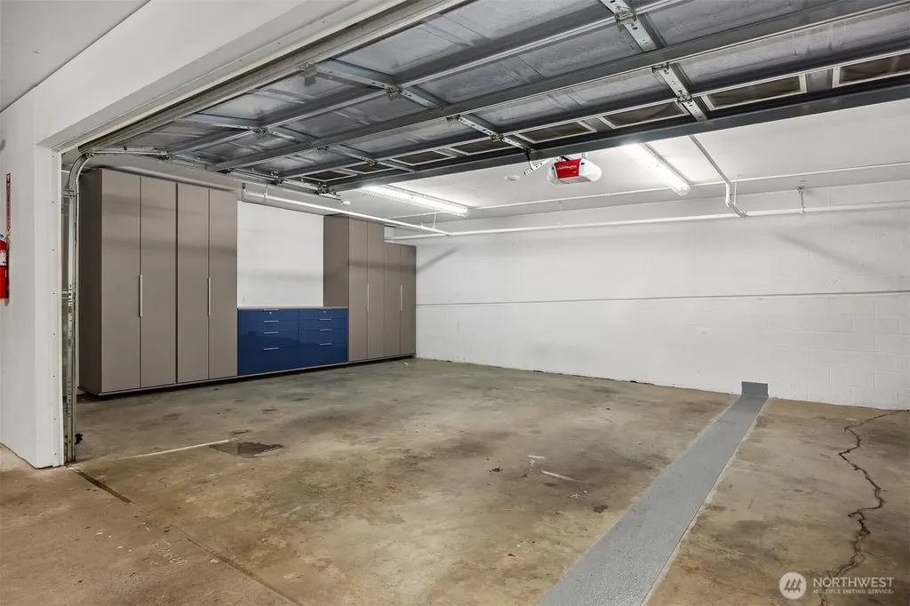 10650 NE 9th Place Bellevue WA 98004