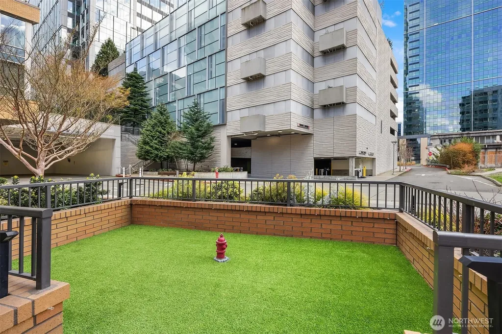 10650 NE 9th Place Bellevue WA 98004