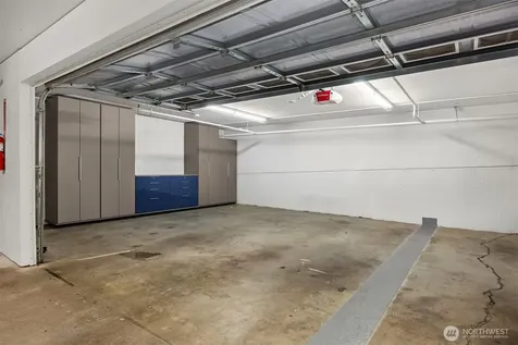 10650 NE 9th Place Bellevue WA 98004