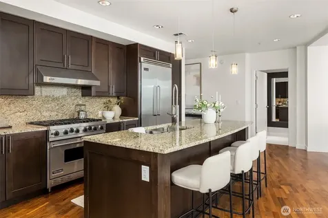 10650 NE 9th Place Bellevue WA 98004