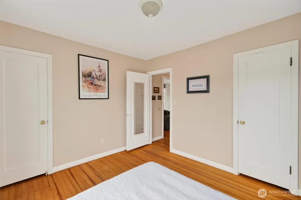 82 E Sunny Sands Road Cathlamet WA 98612