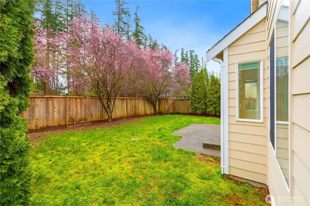 28018 151st Place SE Kent WA 98042