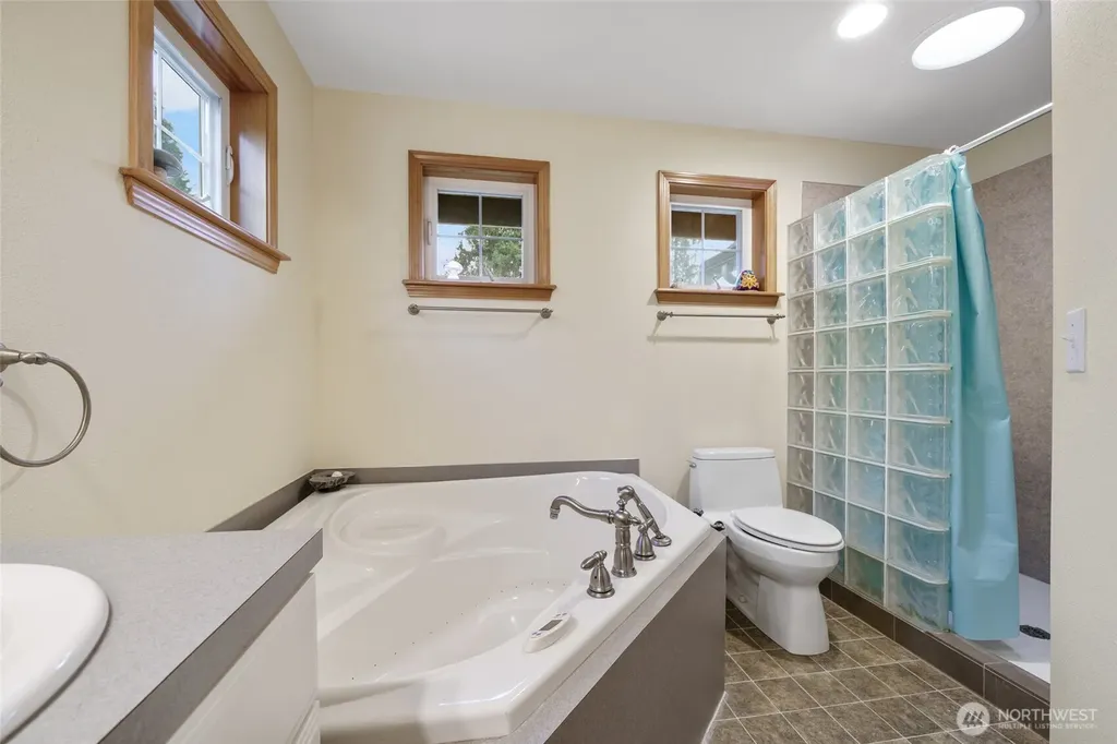 3507 366th Street E Eatonville WA 98328