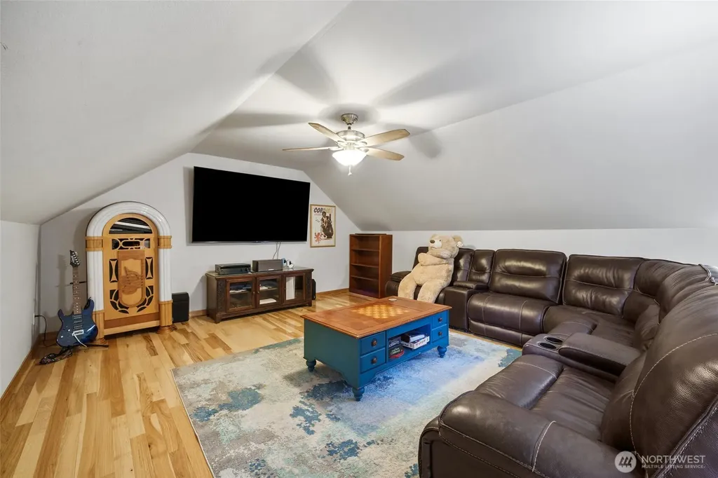 3507 366th Street E Eatonville WA 98328