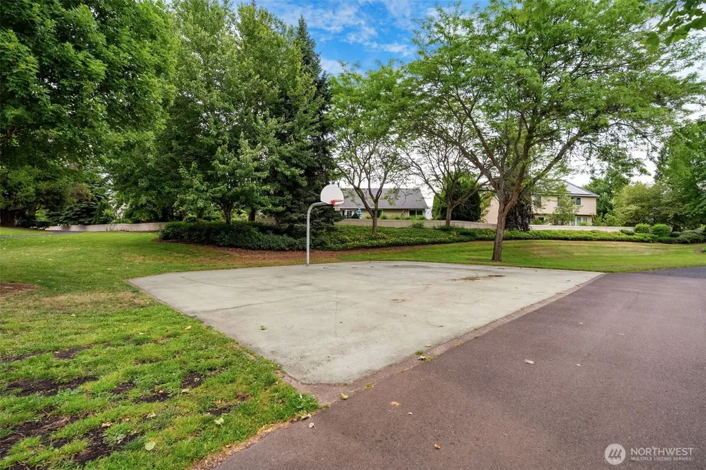 2911 SE 170th Avenue Vancouver WA 98683