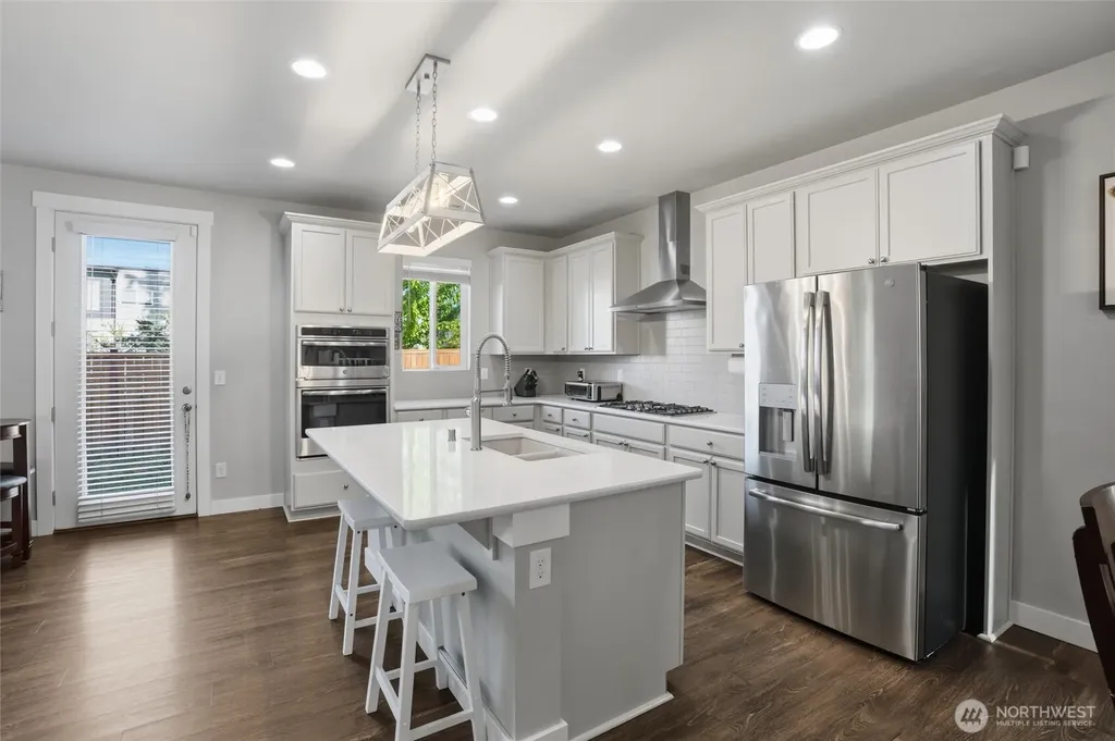 4246 Andasio Loop SE Port Orchard WA 98366