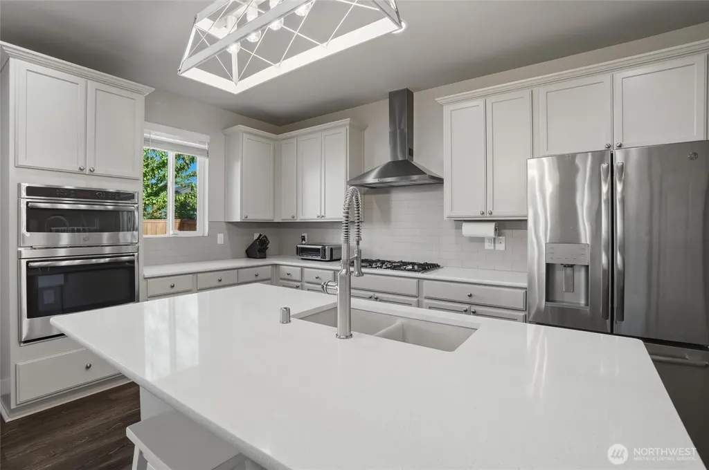 4246 Andasio Loop SE Port Orchard WA 98366