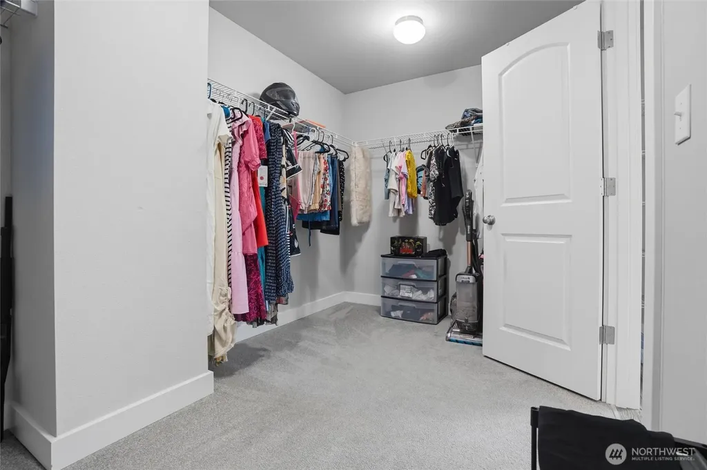 4246 Andasio Loop SE Port Orchard WA 98366