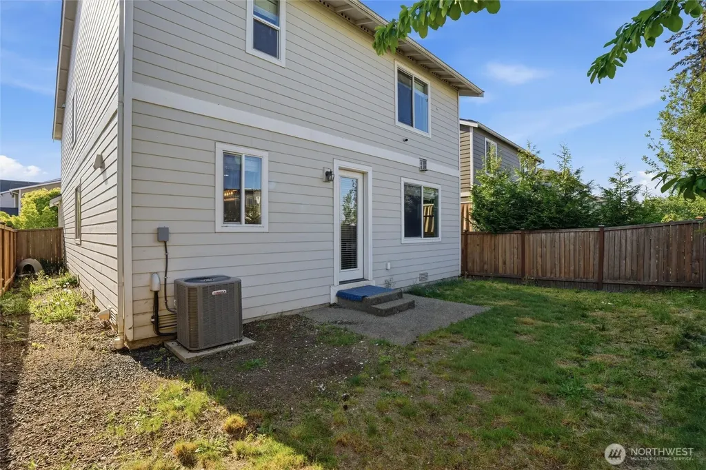 4246 Andasio Loop SE Port Orchard WA 98366