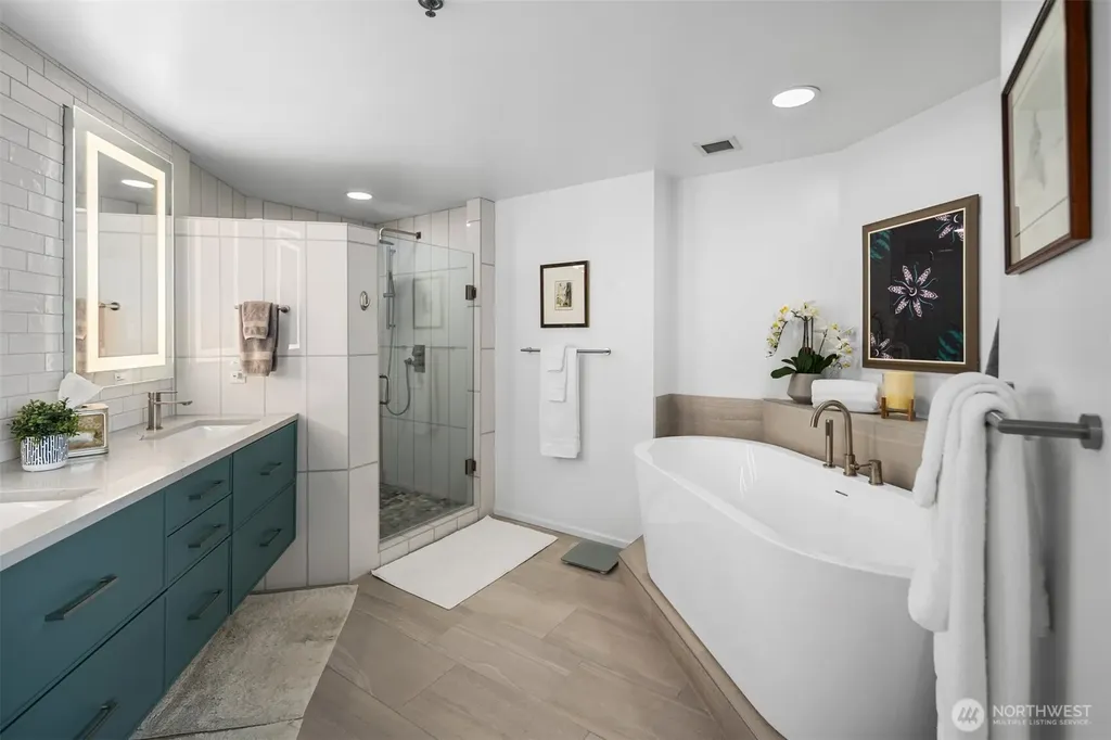 177 107th Avenue NE Bellevue WA 98004