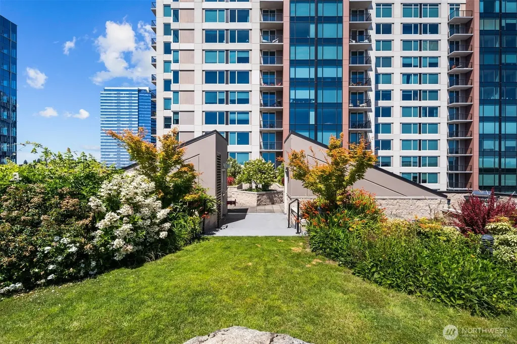 177 107th Avenue NE Bellevue WA 98004