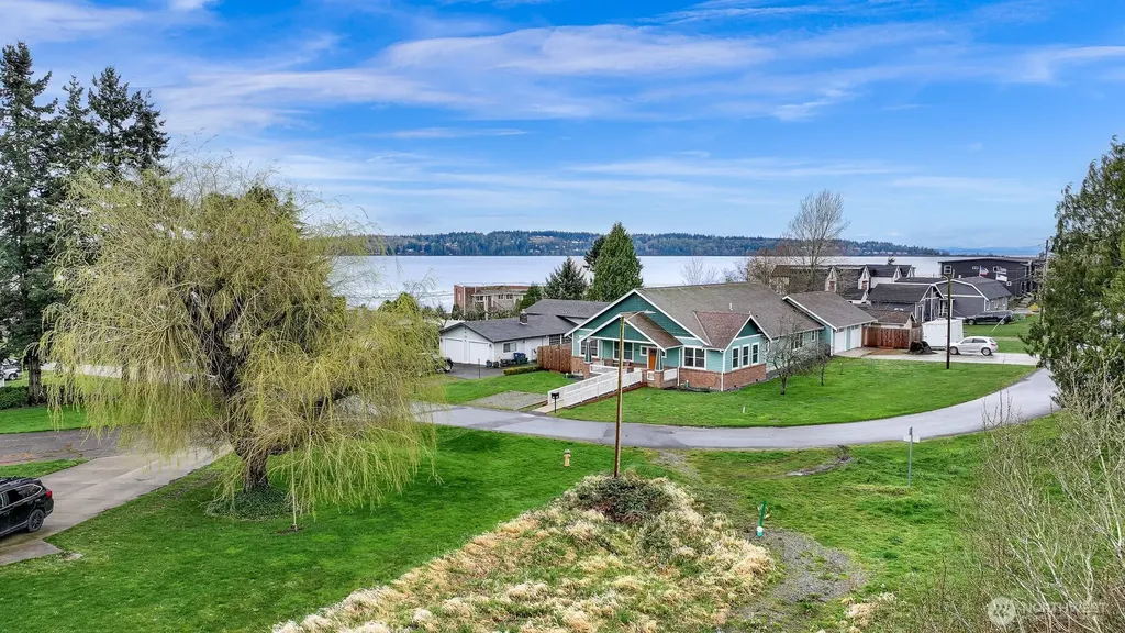 944 Georgia Street Blaine WA 98230