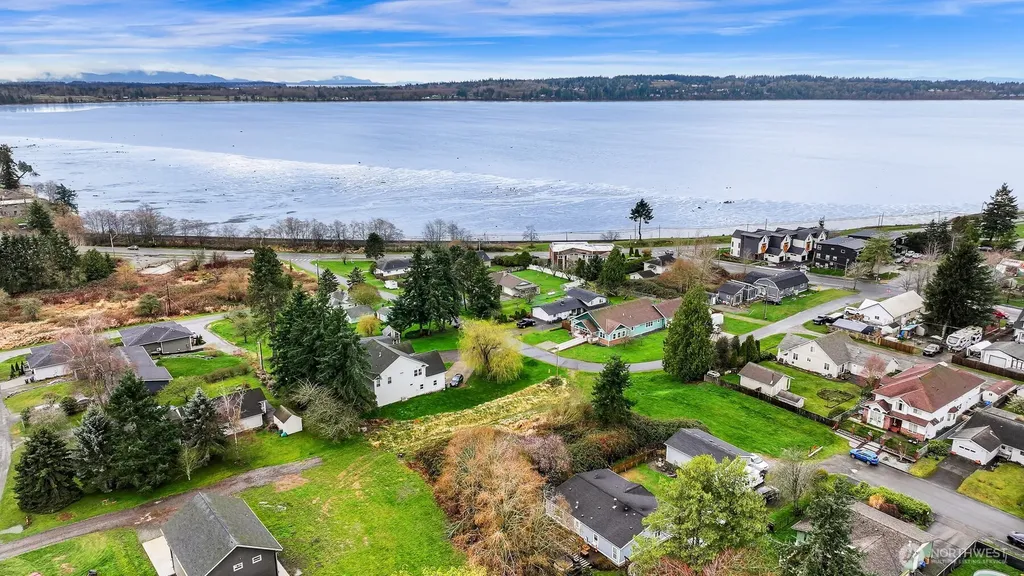 944 Georgia Street Blaine WA 98230