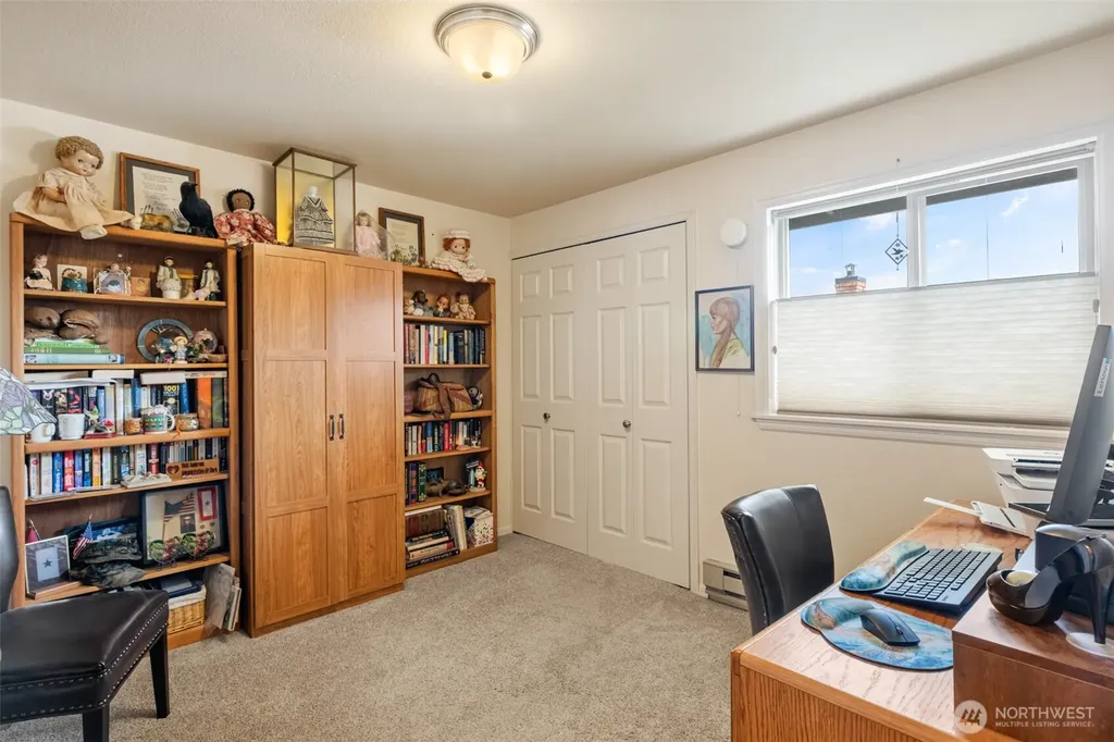 1728 W 6th Street Port Angeles WA 98363