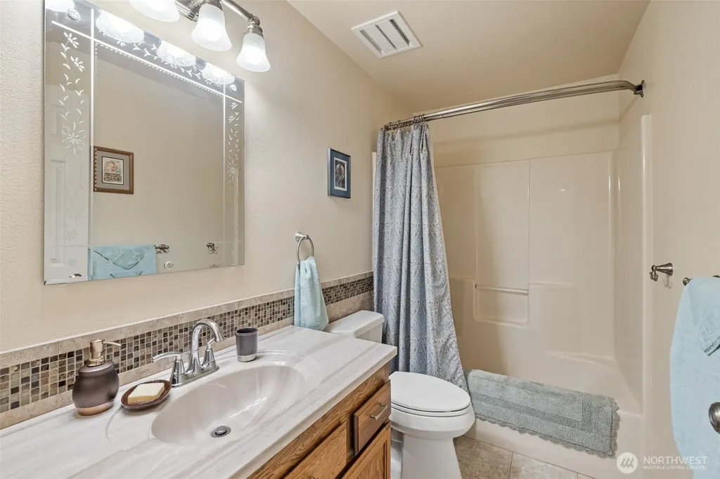 1728 W 6th Street Port Angeles WA 98363