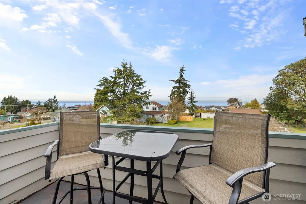 1728 W 6th Street Port Angeles WA 98363