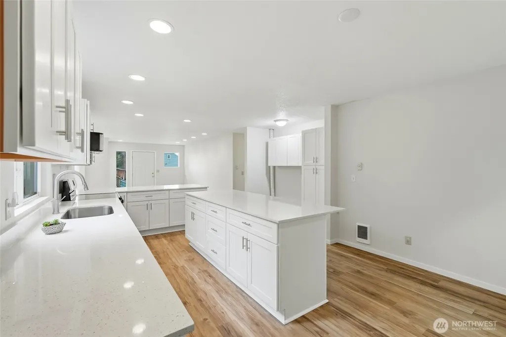 4404 Terrace Drive Everett WA 98203