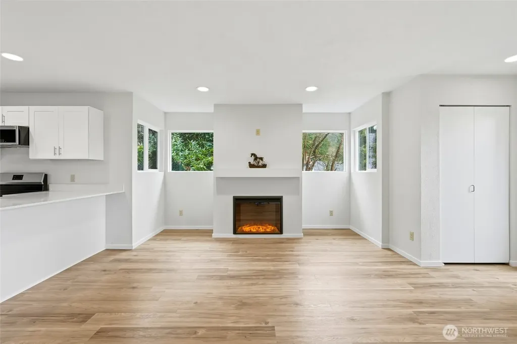 4404 Terrace Drive Everett WA 98203