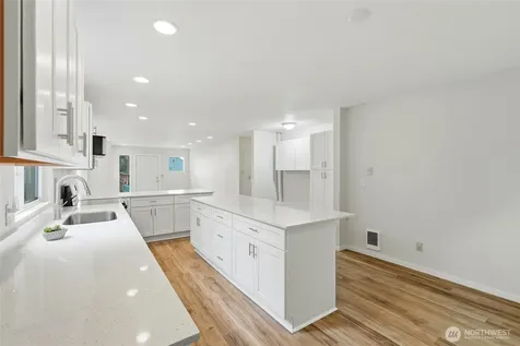 4404 Terrace Drive Everett WA 98203