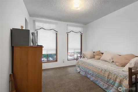 2925 87th Ave Ct E Edgewood WA 98371