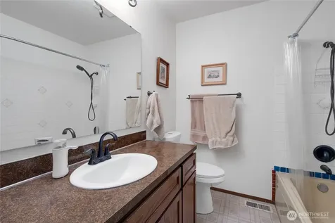 2925 87th Ave Ct E Edgewood WA 98371